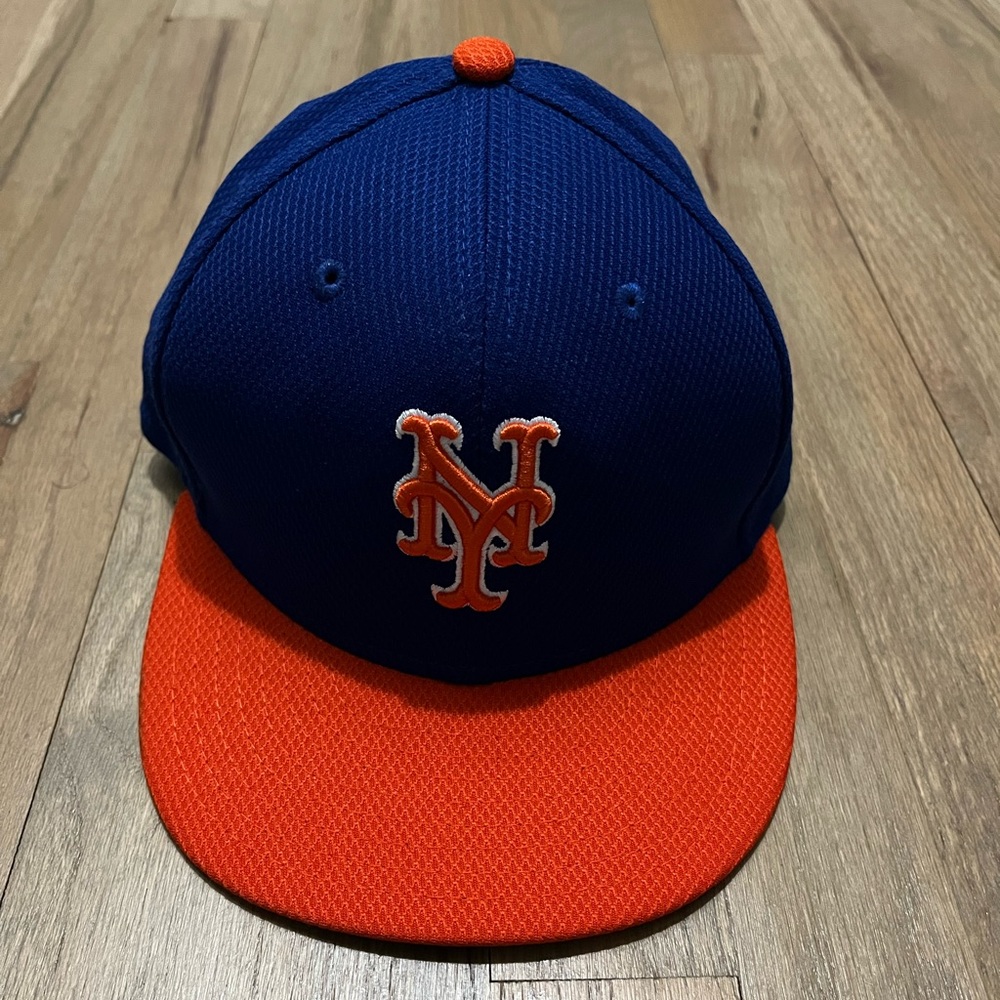Youth NY Mets Fitted Hat Size 6 7/8